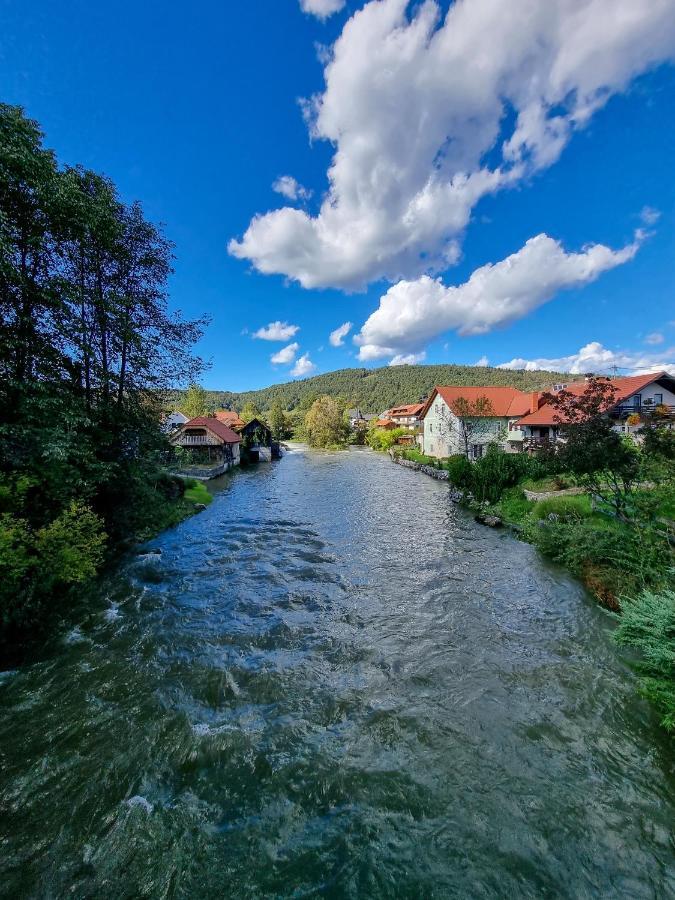 Krka River Lodge Znojile pri Krki Exterior foto